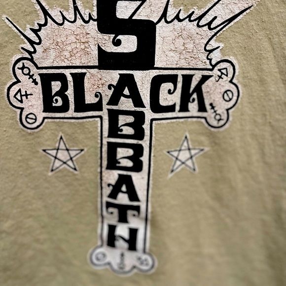 Rare vintage Black Sabbath concert promo shirt. - Picture 2 of 4